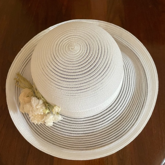 Off white wide brim hat with satin band & silk flowers accent. - Picture 3 of 3